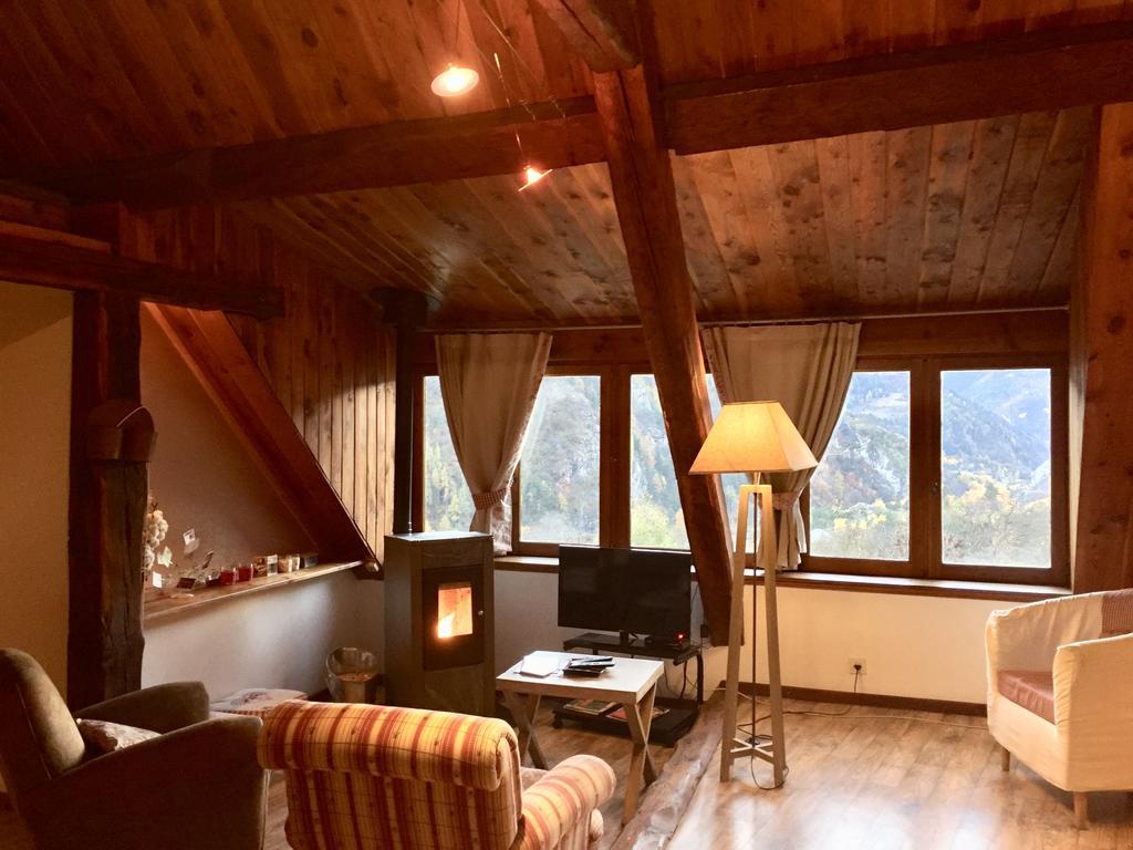 Les Means Bed & Breakfast Meolans-Revel Exterior foto