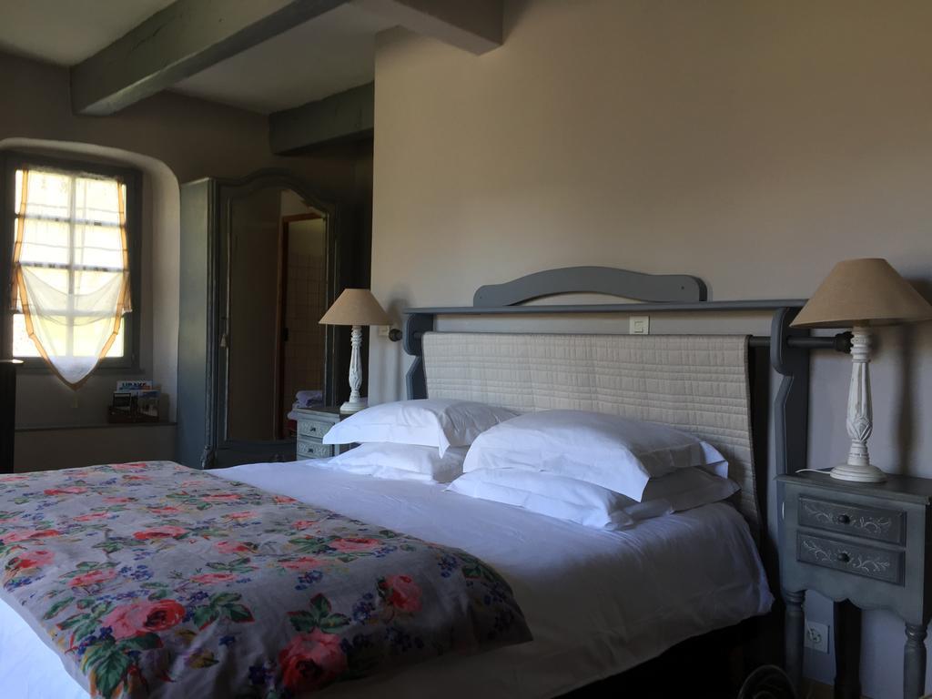 Les Means Bed & Breakfast Meolans-Revel Exterior foto