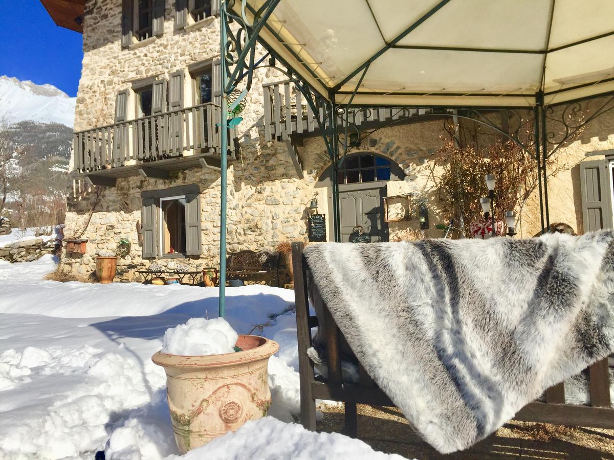 Les Means Bed & Breakfast Meolans-Revel Exterior foto
