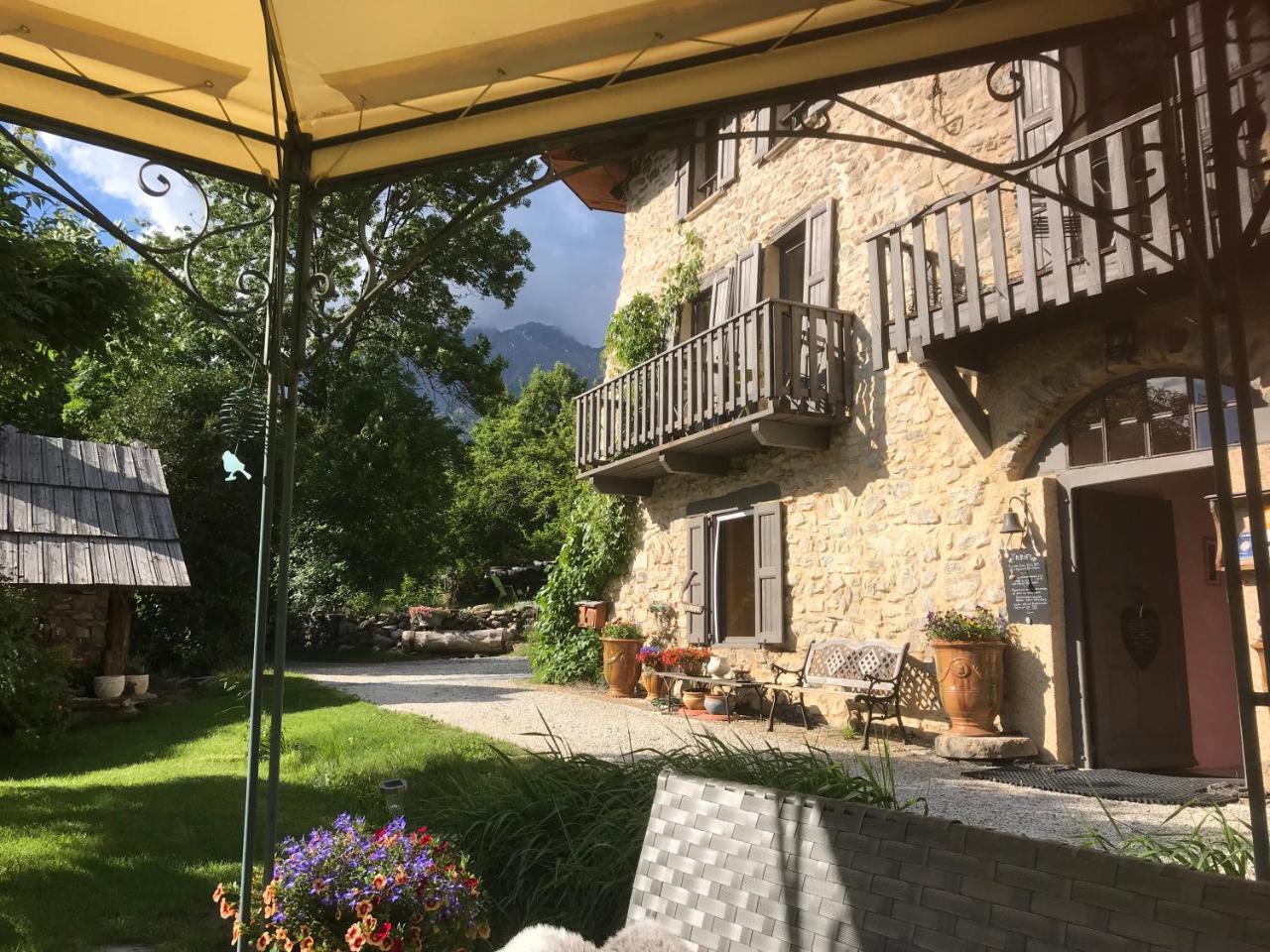 Les Means Bed & Breakfast Meolans-Revel Exterior foto